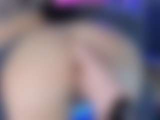 LoLaHotWet's Live Sex Cam Show