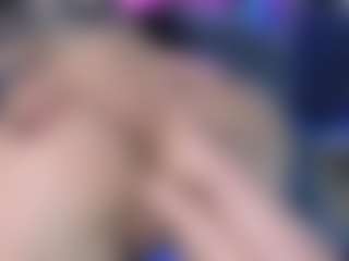 LoLaHotWet's Live Sex Cam Show