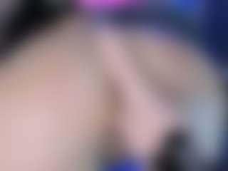 LoLaHotWet's Live Sex Cam Show