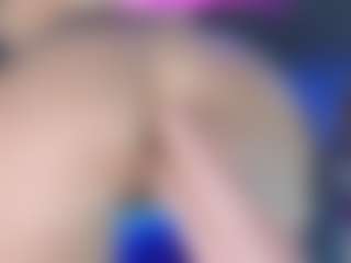 Live cam show with LoLaHotWet - Big Tits on fapnchat