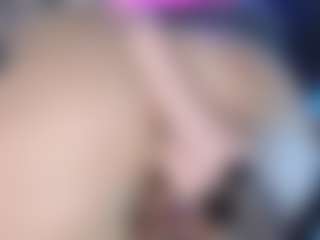 Live cam show with LoLaHotWet - BBW on Camversity
