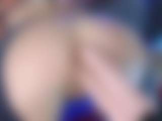 LoLaHotWet's Live Sex Cam Show