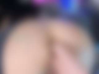 Live cam show with LoLaHotWet - Double Penetration on iamadamtest123.com