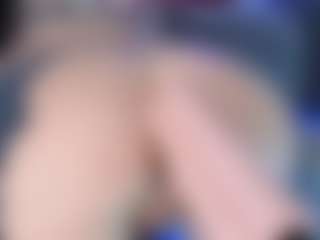 Live cam show with LoLaHotWet - Double Penetration on SmokeAndPoke