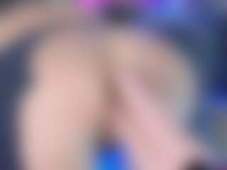 Live cam show with LoLaHotWet - Double Penetration on xfollow cams