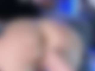 LoLaHotWet's Live Sex Cam Show