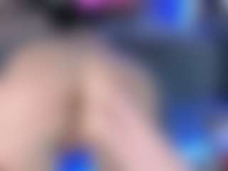 Live cam show with LoLaHotWet - Stockings on CamSodaAdn