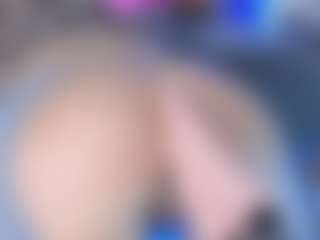 LoLaHotWet's Live Sex Cam Show