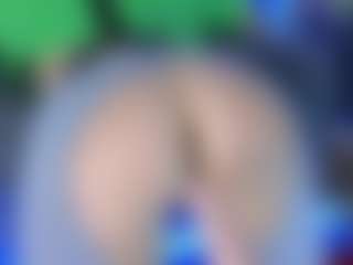 Live cam show with LoLaHotWet - BBW on Lustler