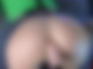 LoLaHotWet's Live Sex Cam Show