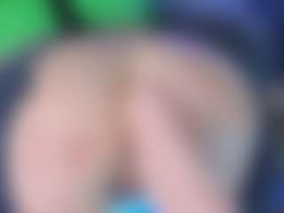 LoLaHotWet's Live Sex Cam Show
