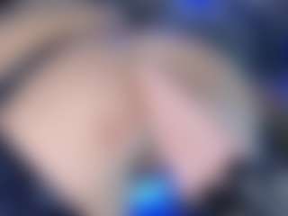 LoLaHotWet's Live Sex Cam Show