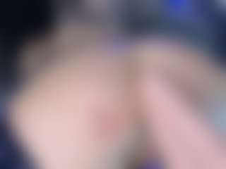 LoLaHotWet's Live Sex Cam Show