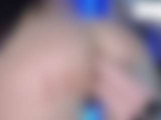 LoLaHotWet's Live Sex Cam Show