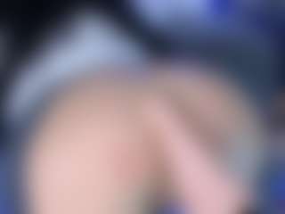 Live cam show with LoLaHotWet - Lingerie on WildCum