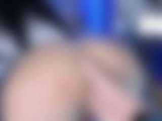 LoLaHotWet's Live Sex Cam Show