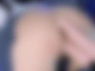 LoLaHotWet's Live Sex Cam Show