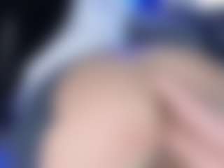 LoLaHotWet's Live Sex Cam Show