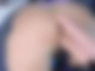 LoLaHotWet's Live Sex Cam Show