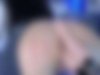 LoLaHotWet's Live Sex Cam Show