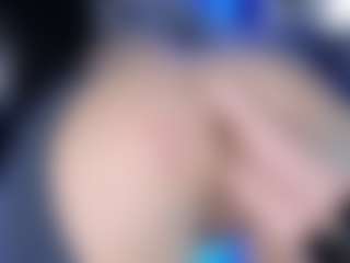 LoLaHotWet's Live Sex Cam Show