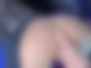 LoLaHotWet's Live Sex Cam Show