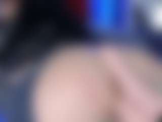 LoLaHotWet's Live Sex Cam Show