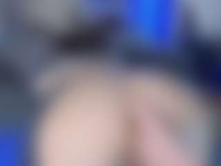 Seks show na żywo z LoLaHotWet