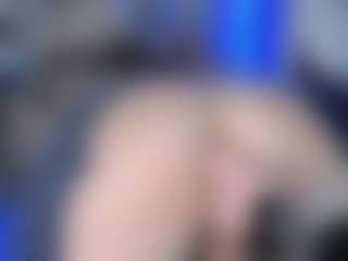 LoLaHotWet's Live Sex Cam Show