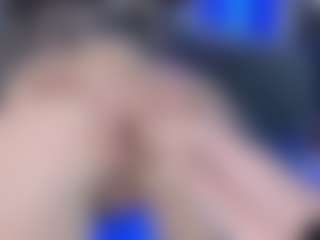 LoLaHotWet's Live Sex Cam Show