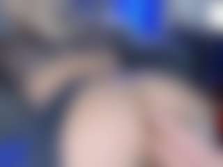 LoLaHotWet's Live Sex Cam Show