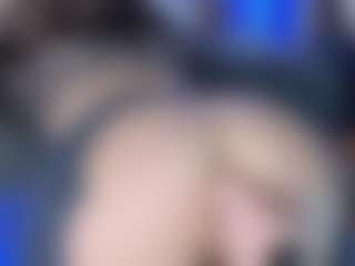 LoLaHotWet's Live Sex Cam Show