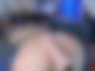 LoLaHotWet's Live Sex Cam Show