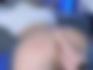 LoLaHotWet's Live Sex Cam Show