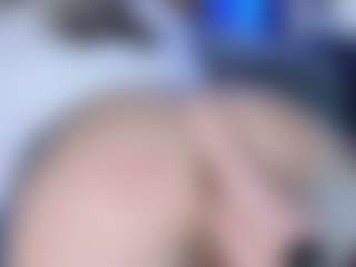 LoLaHotWet's Live Sex Cam Show