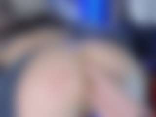 LoLaHotWet's Live Sex Cam Show