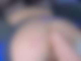LoLaHotWet's Live Sex Cam Show