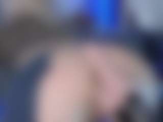 LoLaHotWet's Live Sex Cam Show