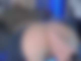 Live cam show with LoLaHotWet - BBW Amateur on Fit Hotties