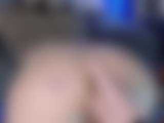 LoLaHotWet's Live Sex Cam Show