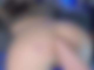 LoLaHotWet's Live Sex Cam Show