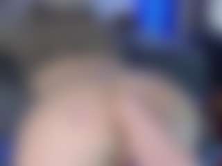 LoLaHotWet's Live Sex Cam Show