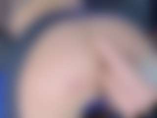 LoLaHotWet's Live Sex Cam Show