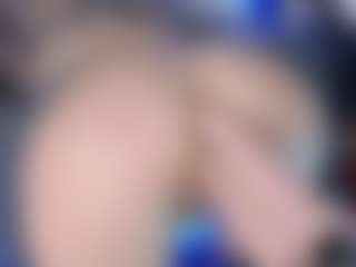 LoLaHotWet's Live Sex Cam Show