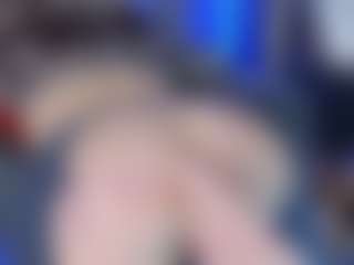 LoLaHotWet's Live Sex Cam Show