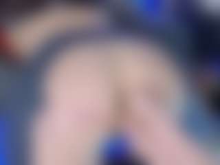 LoLaHotWet's Live Sex Cam Show