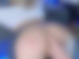 LoLaHotWet's Live Sex Cam Show