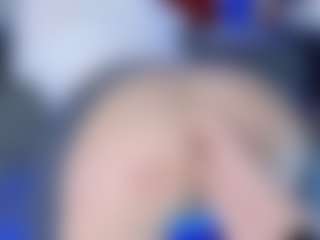LoLaHotWet's Live Sex Cam Show