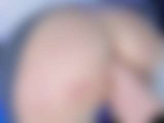 LoLaHotWet's Live Sex Cam Show