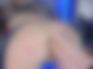 LoLaHotWet's Live Sex Cam Show